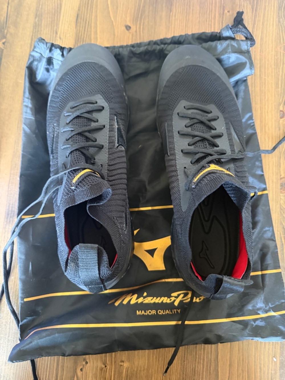 Mizuno Pro Black Athletic Sneakers